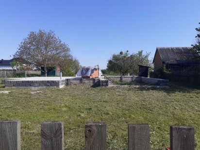 Земельна під забудову з фундаментом Луцьк