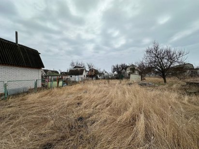 Продам ділянку під забудову, 4 сотки. Місцезнаходження дуже зручне ! Кременчуг