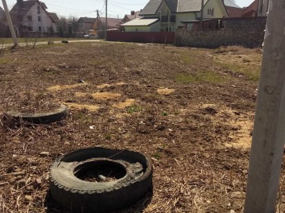 земельна ділянка,Опришівці,в житловому районі з асфальтованим підїздом Івано-Франківськ