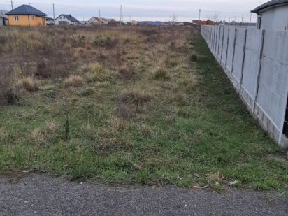 :) Продам земльну ділянку 15 соток Ровно