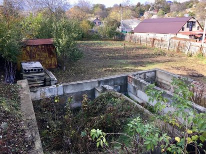 10 соток по вул. Паскаля з фундаментом під будинок Полтава