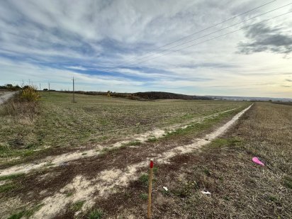 м. Рівне 188 сотих під комерцію та промисловість Рівне