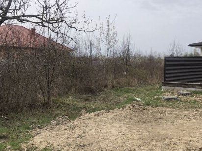 Продаж ділянки в Садовому р-ні при центральній дорозі Ужгород