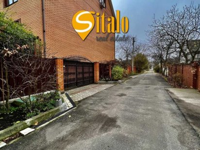 Ділянка, 6 соток, 90 Садова, Осокорки, поруч Дніпро, метро Славутич Киев