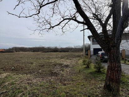 Продається земельна ділянка, район Садовий