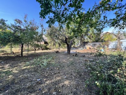 Продам ділянку 4,5соток зі старим будинком Осокорки Киев