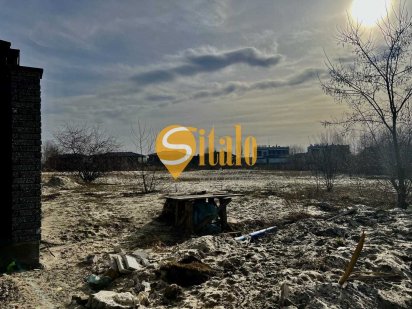 Ділянка 12 соток, поруч Дніпра, 15 кВт, Осокорки, метро Славутич 9 км Киев