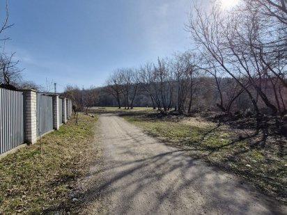 Ділянка у центральній частині міста біля річки Житомир