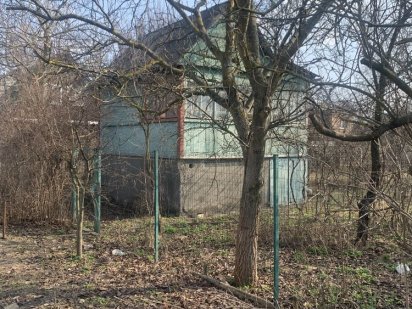 Участок Осокорки 2 км от метро Киев