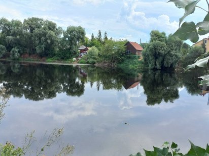 Продам ділянку Осокорки, поруч Арена Лівий Беріг, вихід на канал. Киев