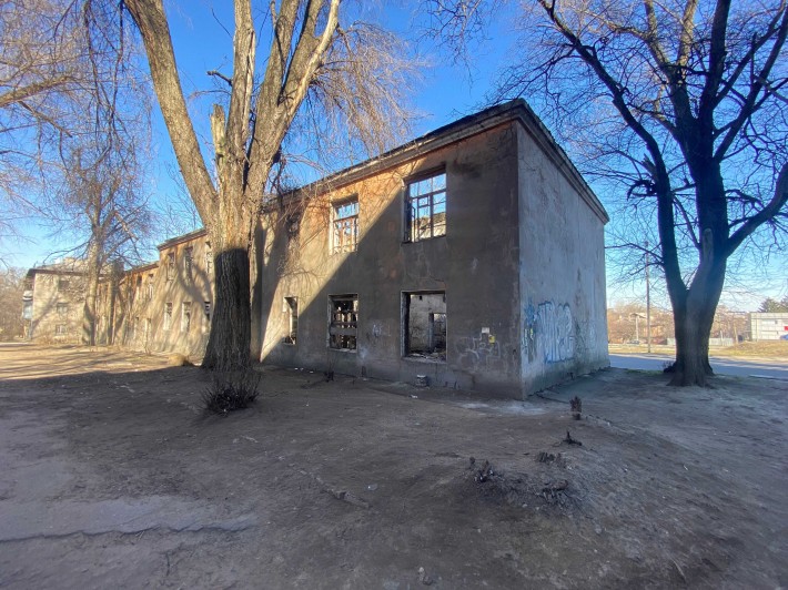 Нежитлова будівля - м. Кам'янське, Дніпропетровська обл. - фото 1