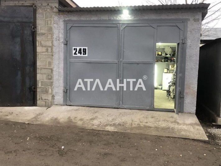 Новий цегляний гараж  на Сінєльникова 10 - фото 1