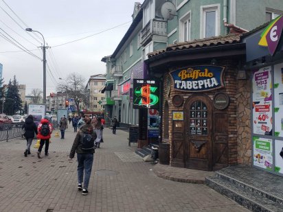 ЦЕНТР. 108.м2. Продам ВИДОВЕ, ФАСАДНЕ приміщення в ТОП - Локації міста Рівне