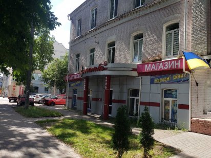 ФАСАД. Продам комерційне приміщення на ПИВЗАВОДІ. 160м2. Ровно