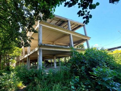 Недобудова 1800м2 торгівельний центр, клініку, офіс, інше з парковкою Черновцы