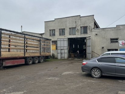 Приміщення і своя земля. Кемпінг Черновцы