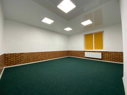 Продаж офісного приміщення 70 кв.м. на 1 поверсі на вул. Стрілецька 1А Винница