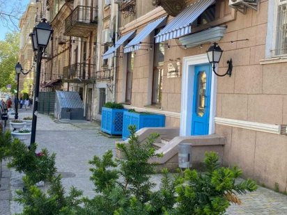 Продам КАФЕ в "ПАЛЕ-РОЯЛЬ", 100 м2, от хозяина