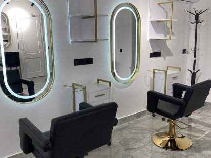 Здаються місця  для майстра манікюру/педикюру Мукачево