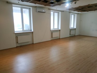 Здам офісне приміщення, район ТЦ "Чайка" (55 м кв ) Рівне