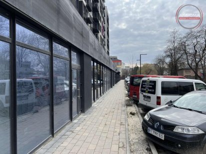 Оренда фасадного приміщення 81м--і Івано-Франківськ