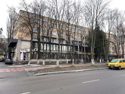 Оренда офісного блоку з меблями. Ровно
