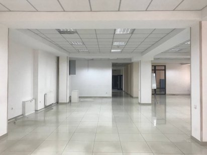 Оренда офісу в новобудові в центрі, свій вхід, вільне планування Львов