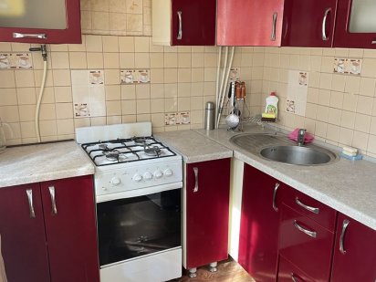 Сдам двухкомнатную квартиру в центре города