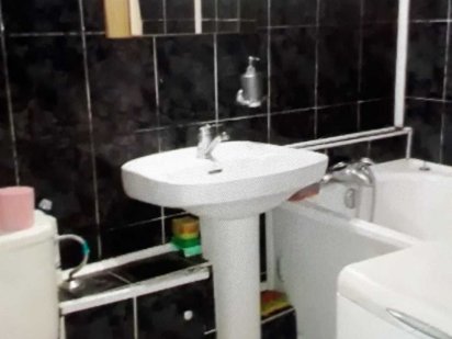 Сдаю 3 комнатную квартиру посуточно почасово  2 этаж Кропивницкий