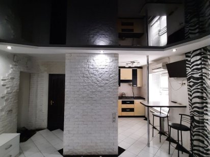 Квартира студія на Червоної калини 4 а  подобово та погодинно Киев