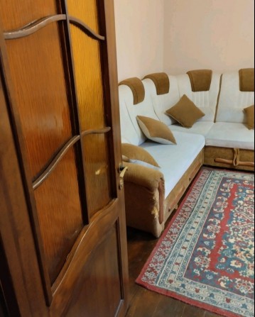 Здам 1 кімн Центр Міськ р-н Карачуни Макулан с меблями і технікою - фото 1