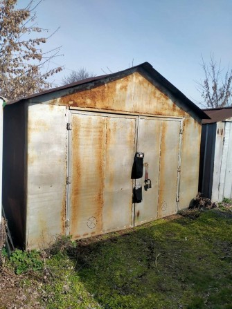Продам металлический гараж в кооперативе "Днепр" - фото 1