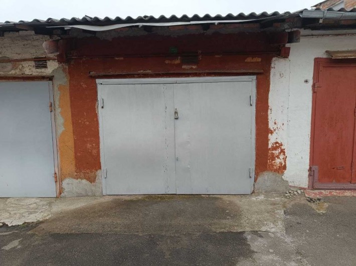 Продам приватизований цегляний гараж в ГСК Ветеран - фото 1