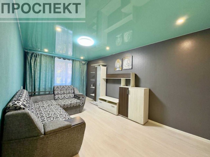 Продам 2-кімнатну квартиру з євроремонтом вул. Пушкіна (р-н 15 школи) - фото 1