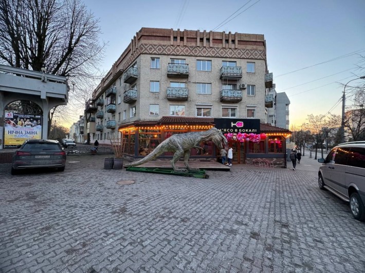Продам двокімнатну квартиру у центрі міста, вулиця Паркова - фото 1