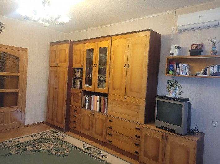 Продам двокімнатну на Мотелі в цегляному  домі на Грушевського - фото 1