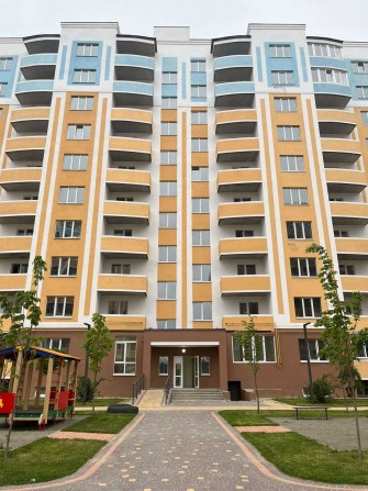Очень большая квартира по очень хорошей цене с балконом! - фото 1