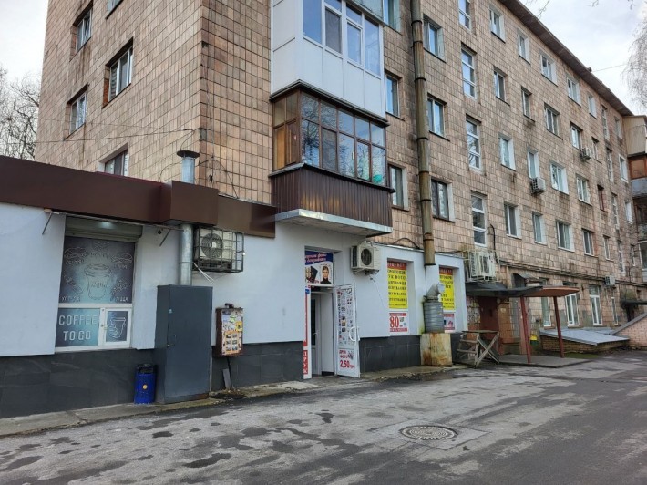Продам 3-кімнатну квартиру по вул. Шевченка навпроти політеху - фото 1