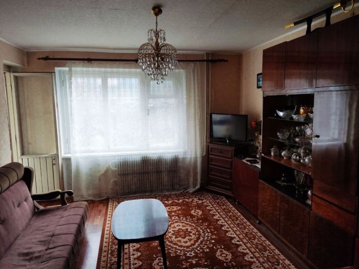 Продам большую двухкомнатную квартиру Ж/М Приднепровск - фото 1