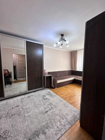 Продаж 2-х кімнатної квартири по вул. Лазаренка - фото 1