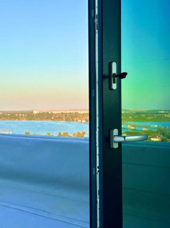 Ексклюзивний пентхаус з видом на річку Дніпро! Тераса 50 м2 - фото 1