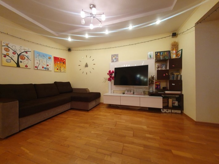 Продаж 3к квартири на проспекті П. Калнишевського - фото 1