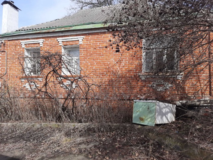 Продам дом 63 м2 пгт Высокий 15 км Харькова Земля 12ст приватизирована - фото 1
