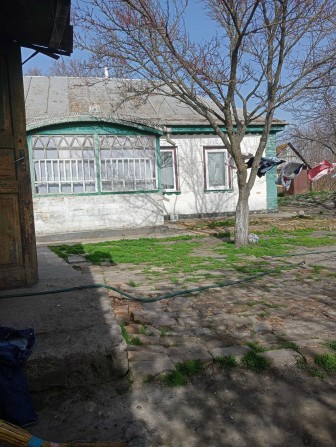 Продам будинок в Черкаській обл м. Кам'янка - фото 1