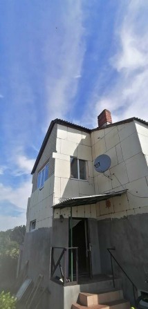 Продам большой дом в Люботине  с удобствами два этажа - фото 1