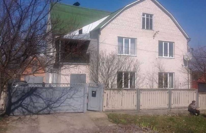 Продам дом общей площадью 260 м.кв. г. Хмельник - фото 1