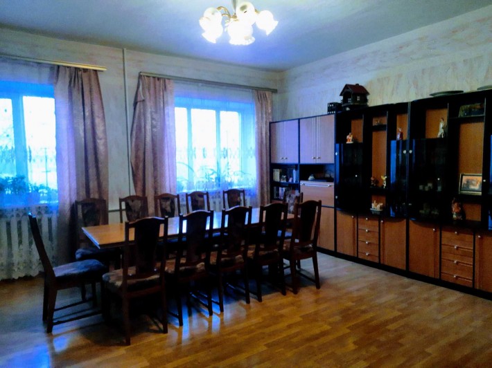 Продам капитальный дом с техникой и мебелью в Самараском районе Днепра - фото 1