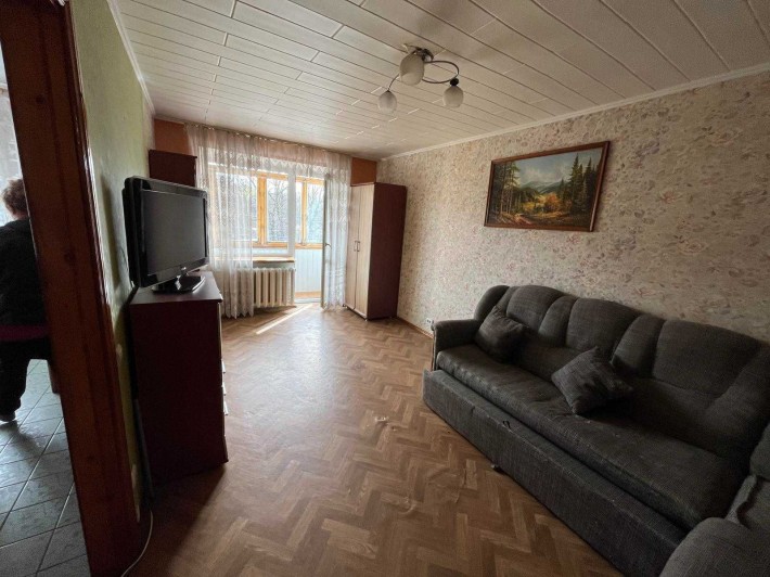 Здам простору 1 кімнатну квартиру в центрі міста Кам'янець-Подільський - фото 1