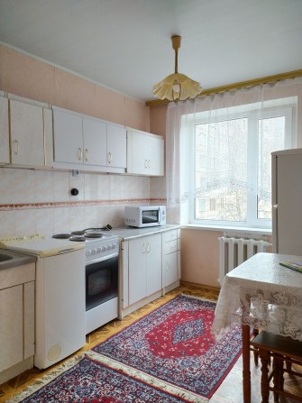 Здам квартиру (12 тис.грн), або  кім. в( 3 -кім. кв.)на Литвиненка - фото 1