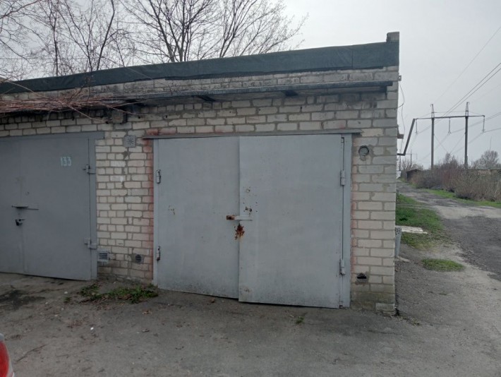 Продам гараж,кооператив Павлоградец. - фото 1